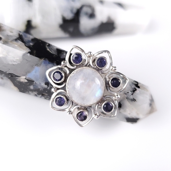 925 Sterling Silver Rainbow Moonstone and Iolite Flower Ring Size 7.5 - Picture 3 of 16